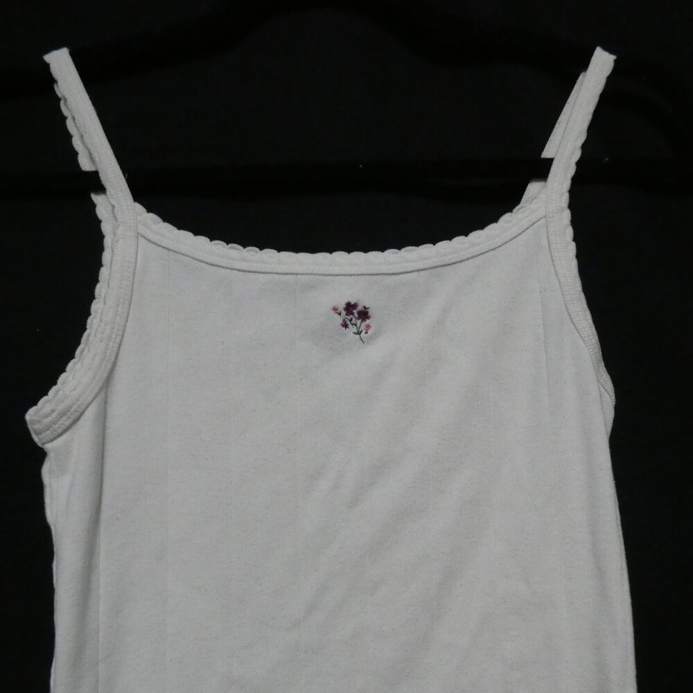 GAP | small | White Camisole | Floral Embroidery | 100% Cotton - Picture 4 of 13